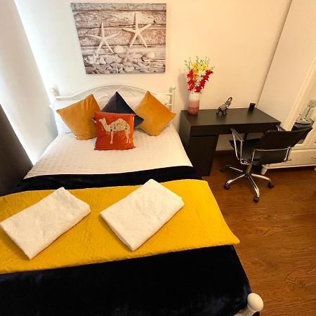 London Stratford Luxury House, 5 Minutes Walk Station, Westfield, 3 Bedrooms 3 Bathrooms, Reception, Garden, Parking Londres Exterior foto