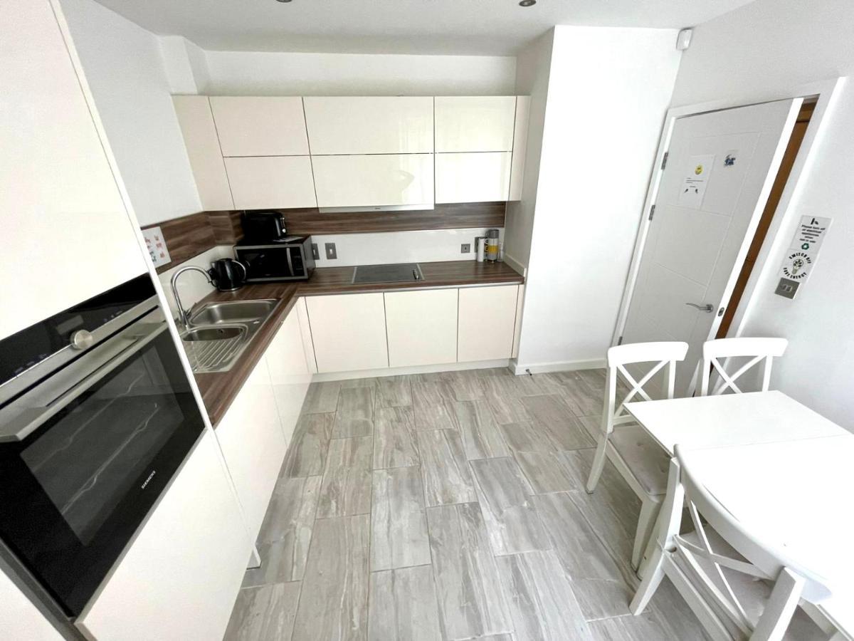 London Stratford Luxury House, 5 Minutes Walk Station, Westfield, 3 Bedrooms 3 Bathrooms, Reception, Garden, Parking Londres Exterior foto
