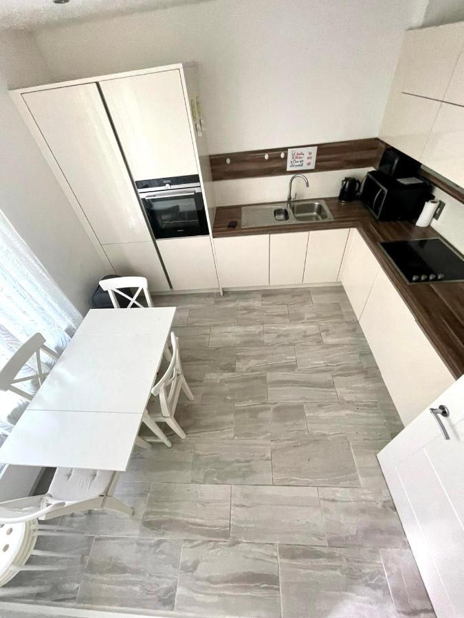 London Stratford Luxury House, 5 Minutes Walk Station, Westfield, 3 Bedrooms 3 Bathrooms, Reception, Garden, Parking Londres Exterior foto