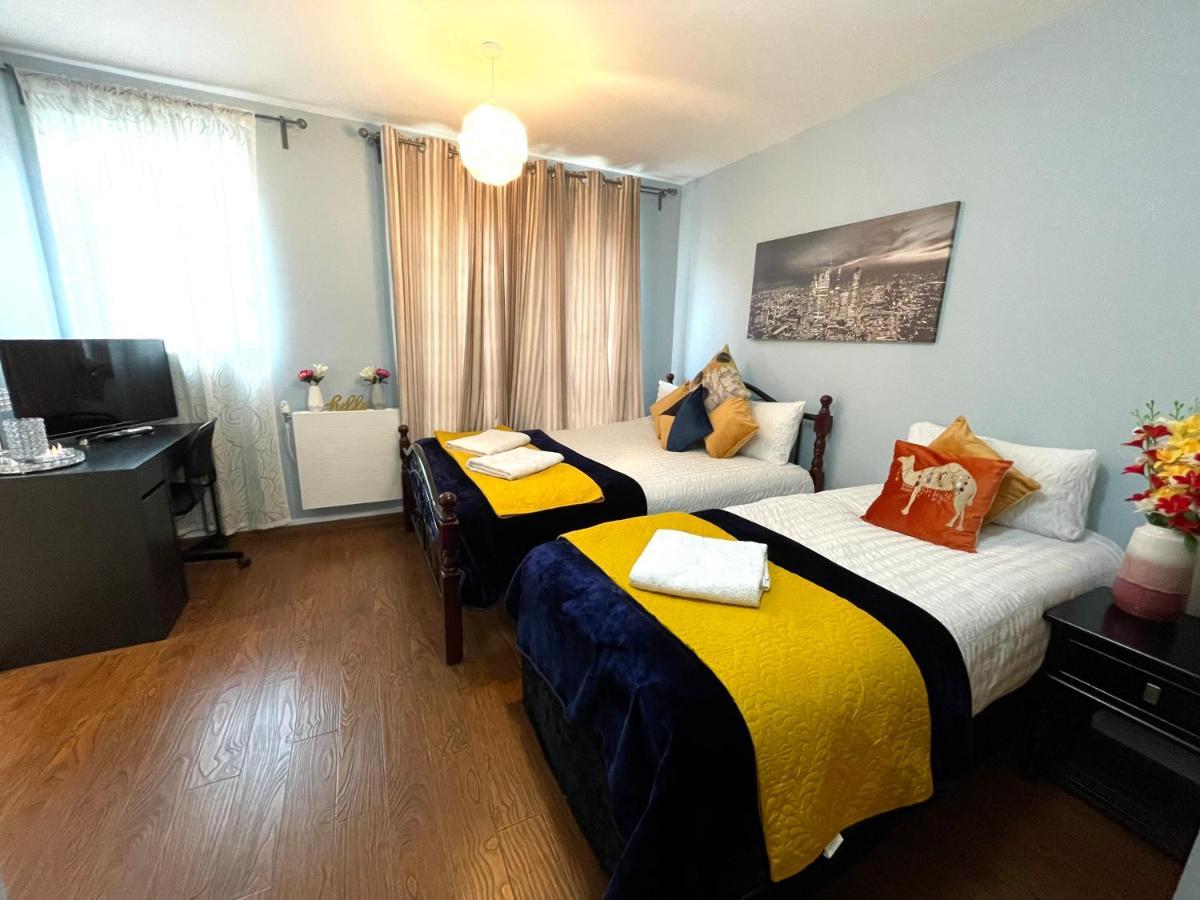 London Stratford Luxury House, 5 Minutes Walk Station, Westfield, 3 Bedrooms 3 Bathrooms, Reception, Garden, Parking Londres Exterior foto