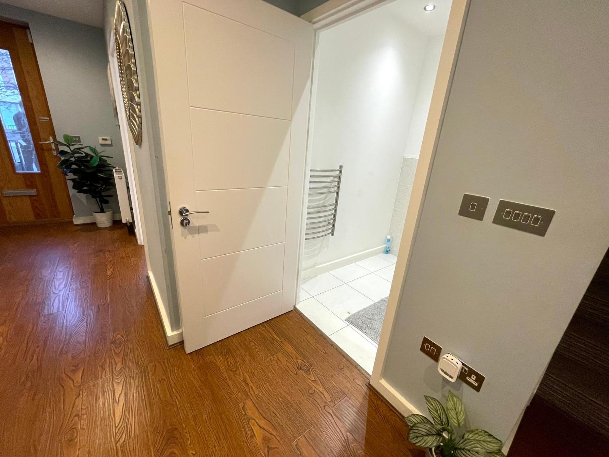 London Stratford Luxury House, 5 Minutes Walk Station, Westfield, 3 Bedrooms 3 Bathrooms, Reception, Garden, Parking Londres Exterior foto