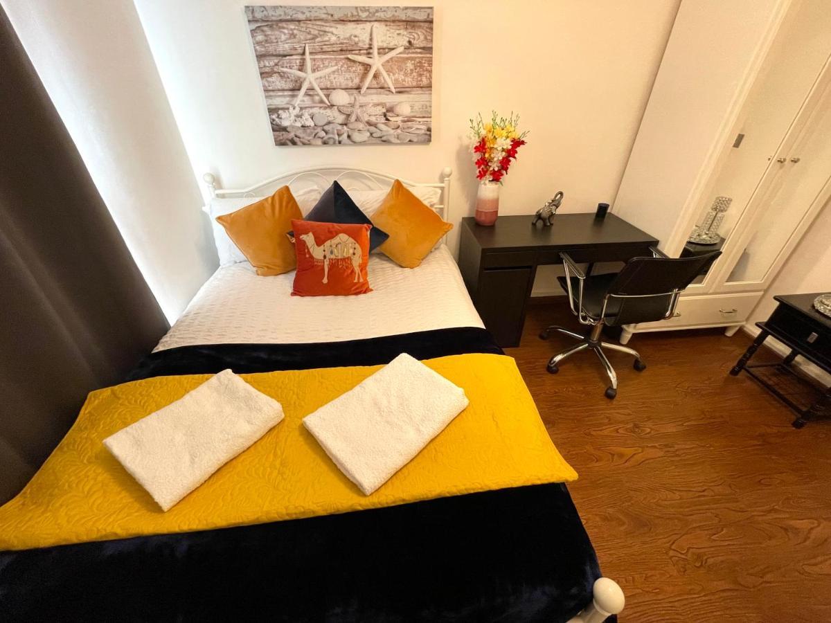 London Stratford Luxury House, 5 Minutes Walk Station, Westfield, 3 Bedrooms 3 Bathrooms, Reception, Garden, Parking Londres Exterior foto
