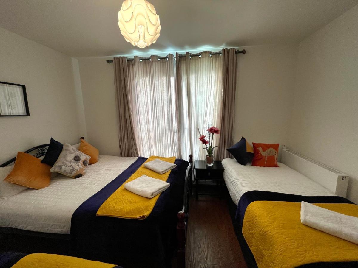 London Stratford Luxury House, 5 Minutes Walk Station, Westfield, 3 Bedrooms 3 Bathrooms, Reception, Garden, Parking Londres Exterior foto